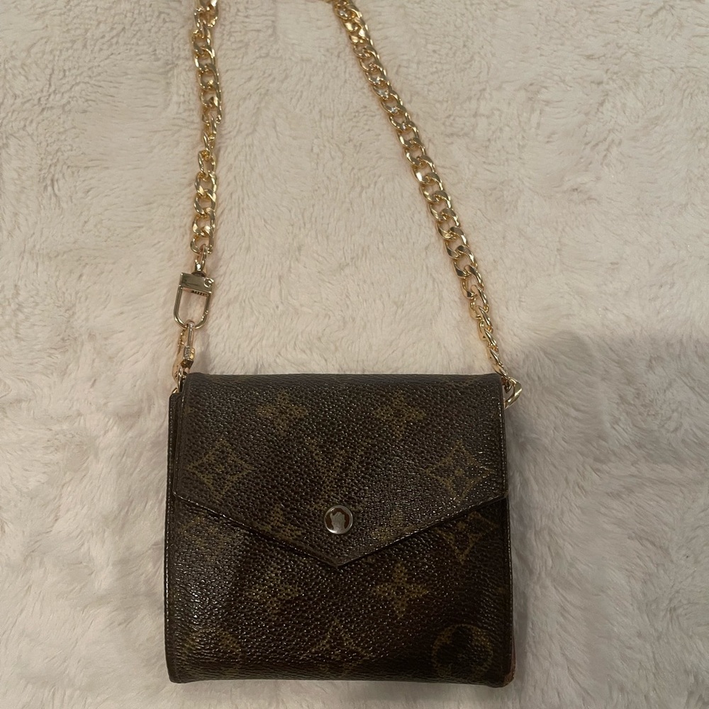 Authentic Vintage Louis Vuitton Elise Wallet